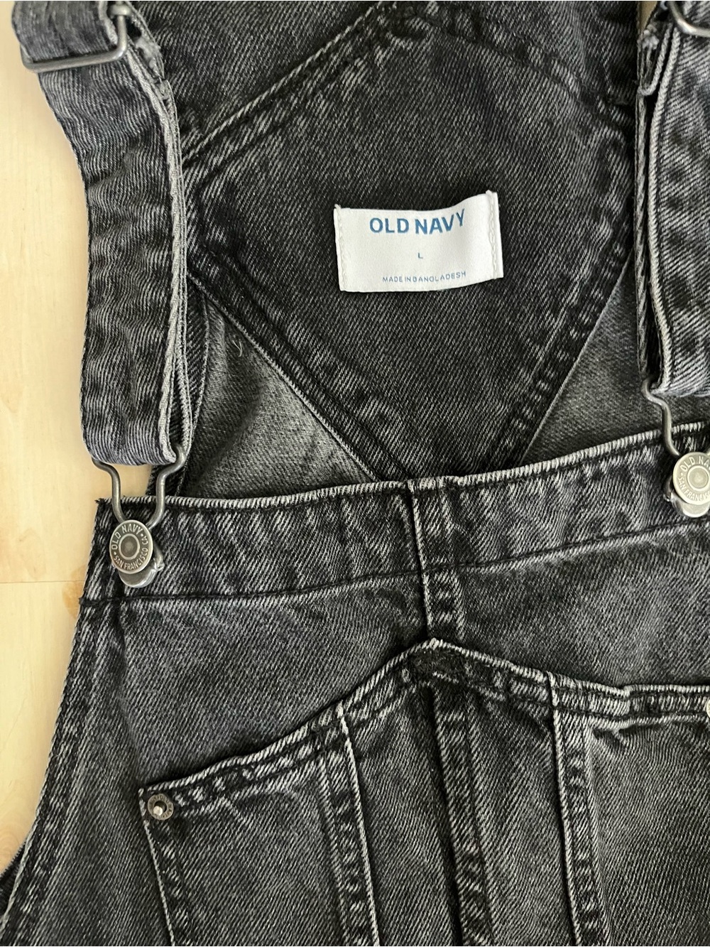 Old Navy Black Washed Denim Short Overalls Size L - Picture 3 of 3